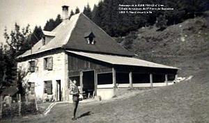 1953 P. Rispoli devant le Ru